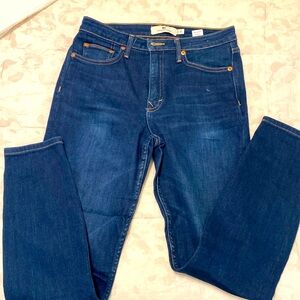 Vineyard Vines High Rise Skinny Jeans Dark rinse size 28